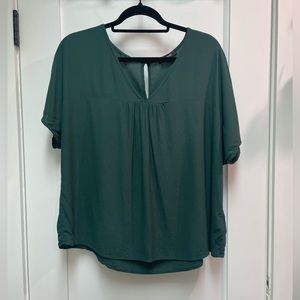 MADEWELL Smokey Spruce Green Rhyme Short Sleeve Flowy Blouse ~ Women's Medium